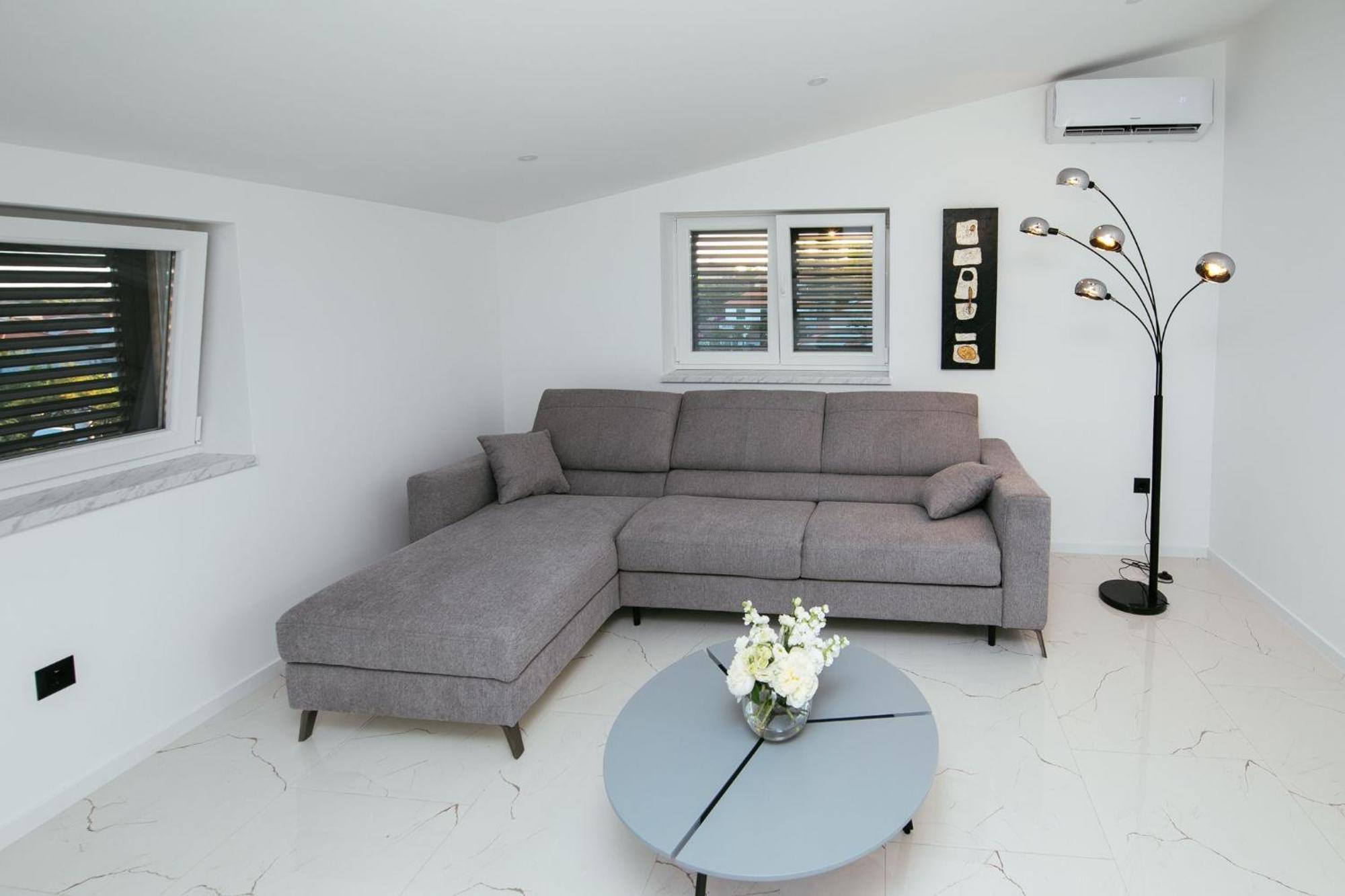 Didixi Apartments باكوشتاني المظهر الخارجي الصورة